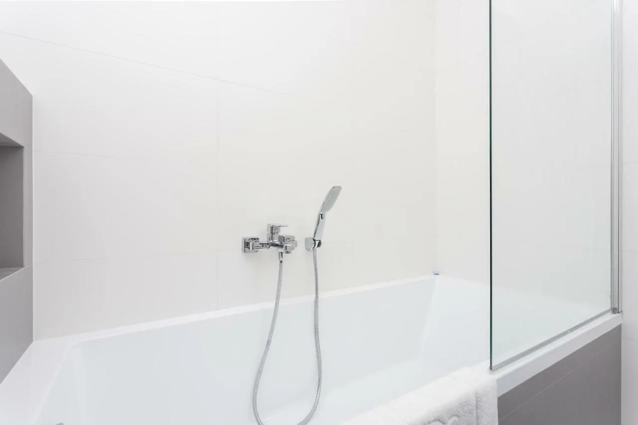 Mogilska Tower Apartments Near Tauron Arena By Inpoint - Free Underground Parking Krakow