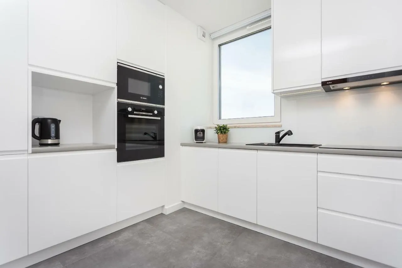 Mogilska Tower Apartments Near Tauron Arena By Inpoint - Free Underground Parking Krakow