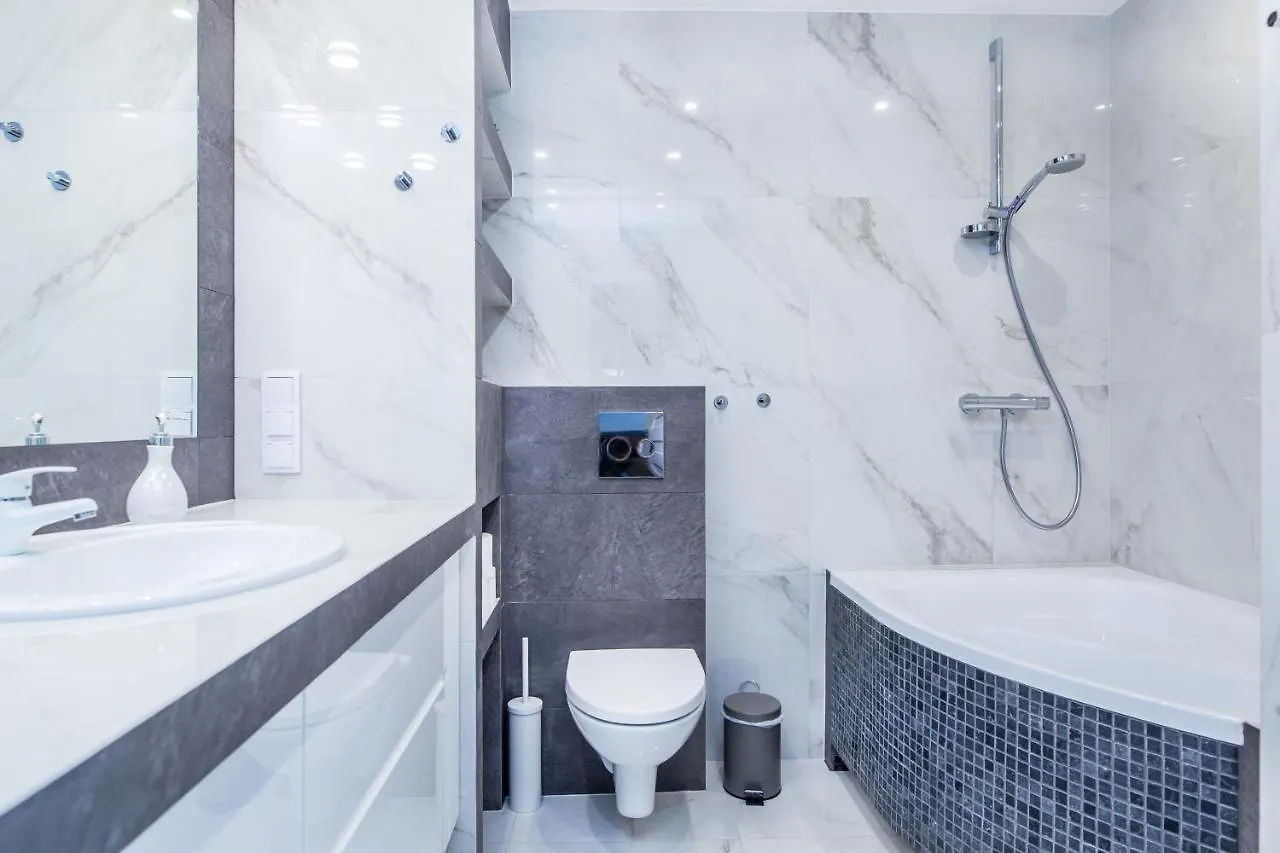 Mogilska Tower Apartments Near Tauron Arena By Inpoint - Free Underground Parking Krakow