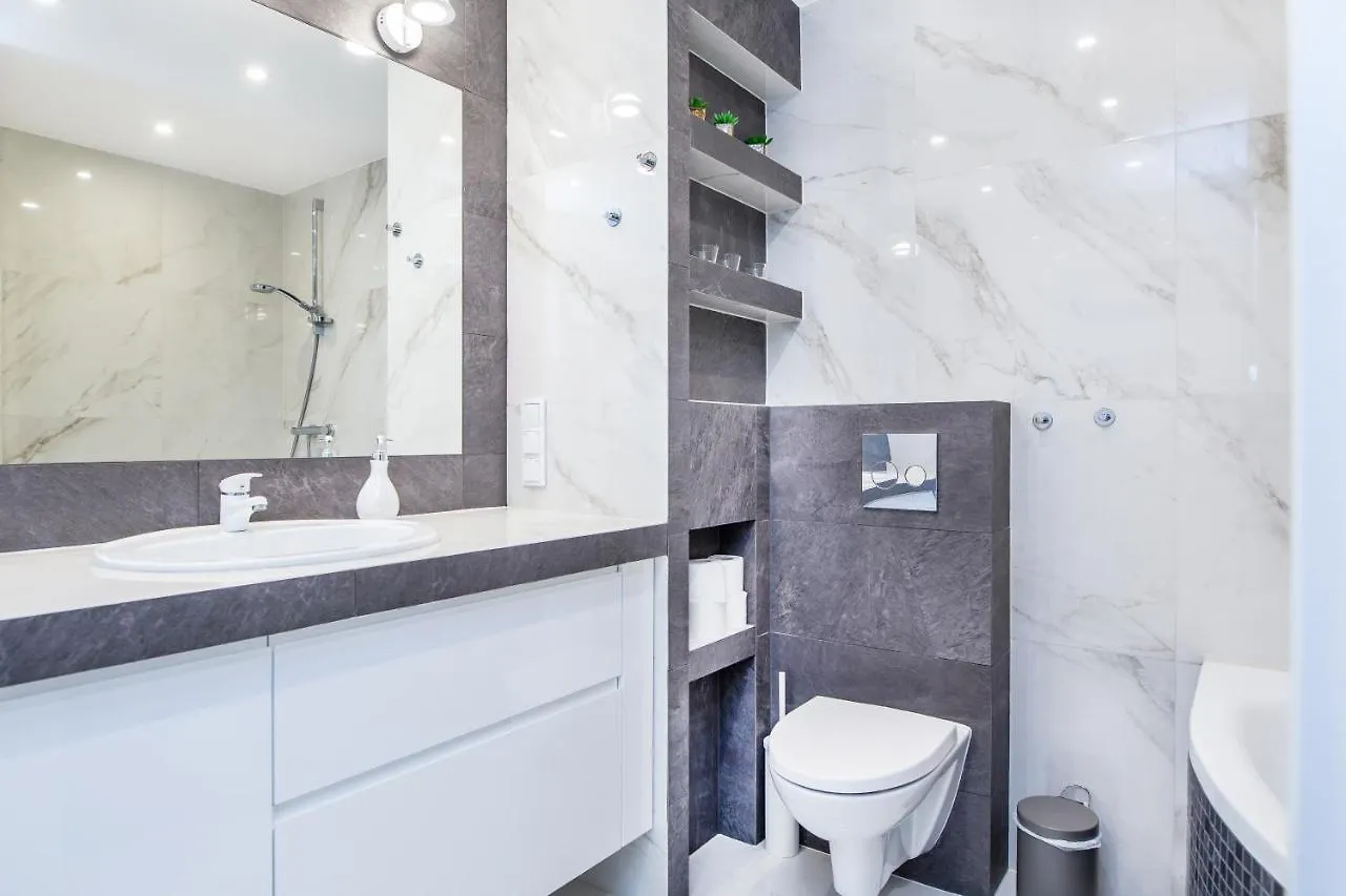 Mogilska Tower Apartments Near Tauron Arena By Inpoint - Free Underground Parking Krakow